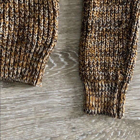 NWT Forever 21 knit crewneck sweater size small - Picture 3 of 3